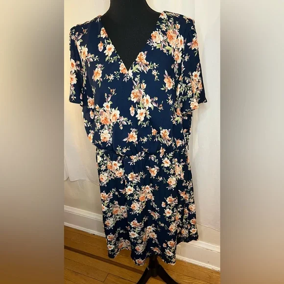 As U Wish Floral Dress Dark Navy Size 2X - Picture 2 of 12
